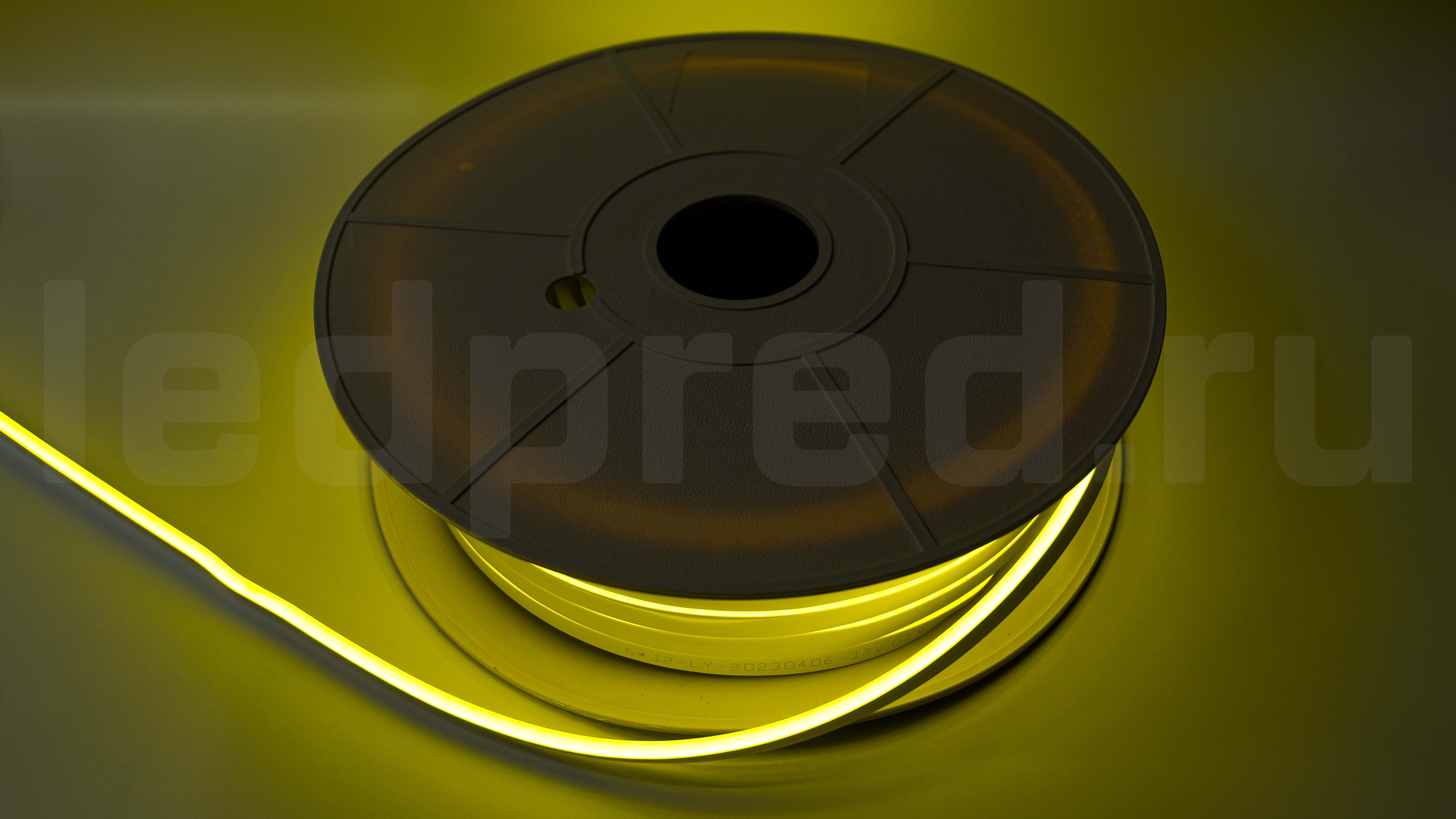 Неон тонкий 12V, цвет желтый NEON-612-SIL-DC12-YELLOW-10mm-MEN