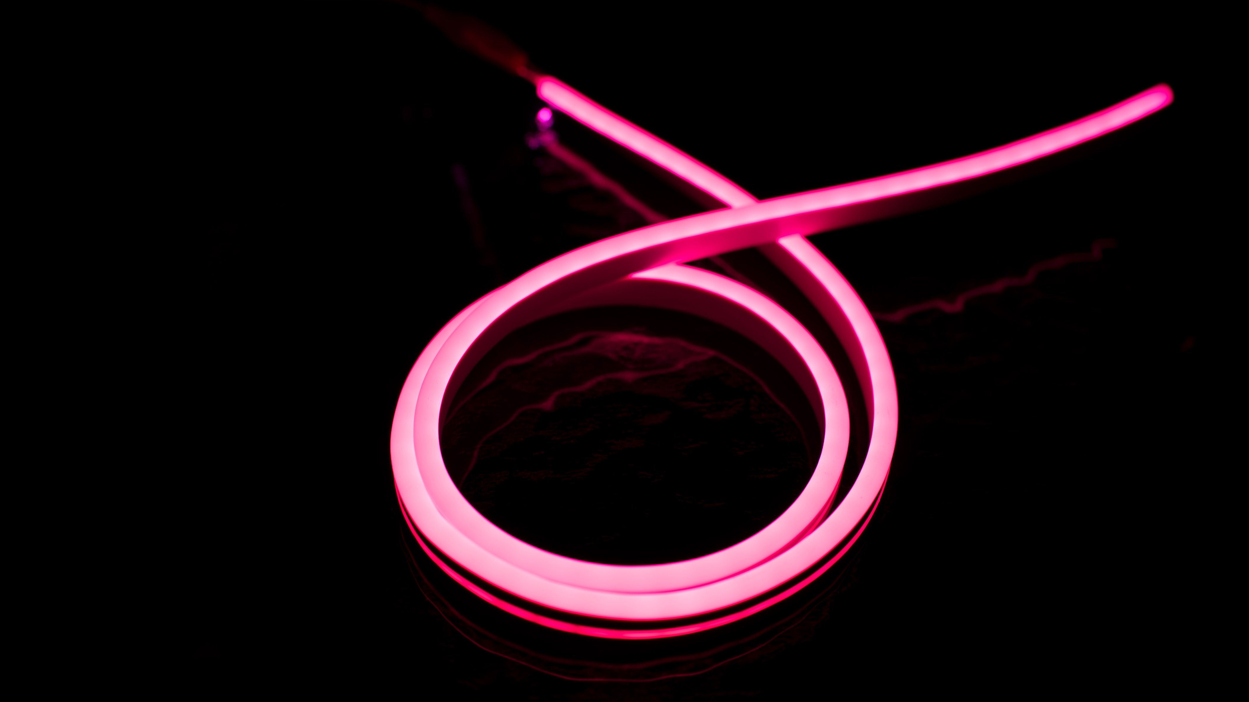 Неон тонкий 12V, цвет светло-розовый NEON-6X12-SILICONE-LP-10MM-MEN