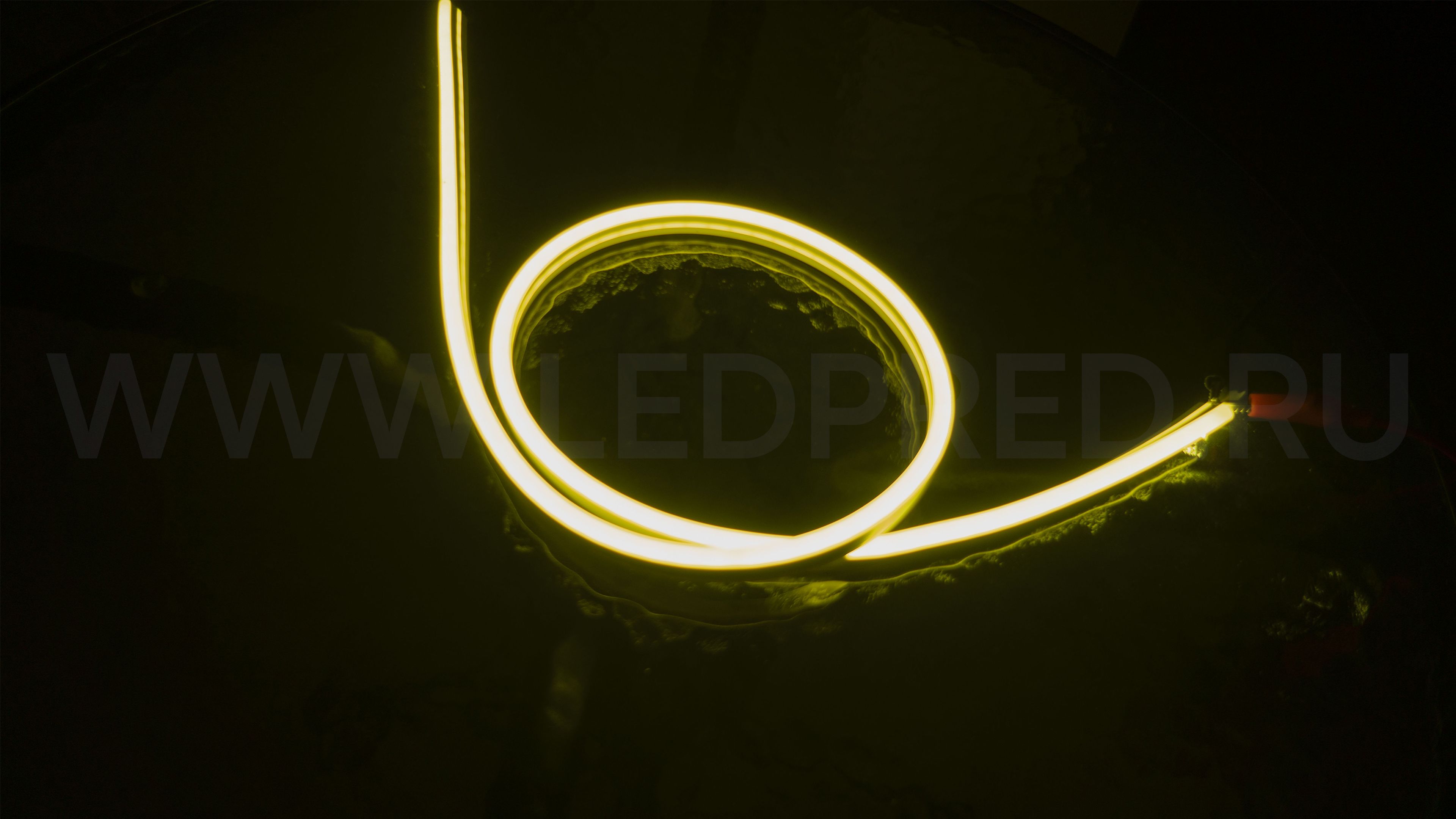 Неон тонкий 12V, цвет желтый NEON-6X12-SILICONE-Y-10MM-MEN